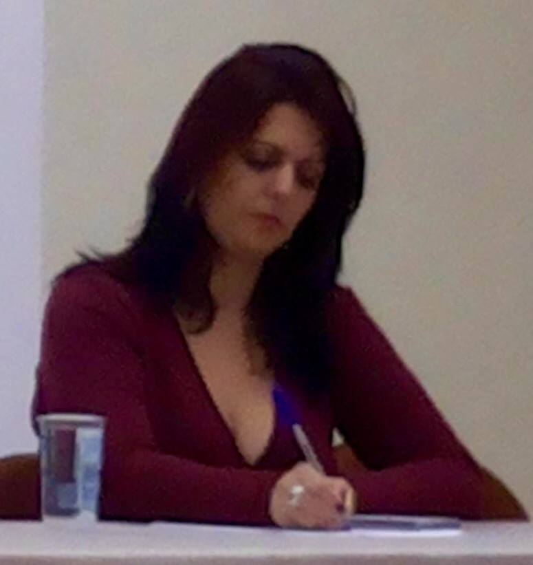 prof fernanda lemos.gif