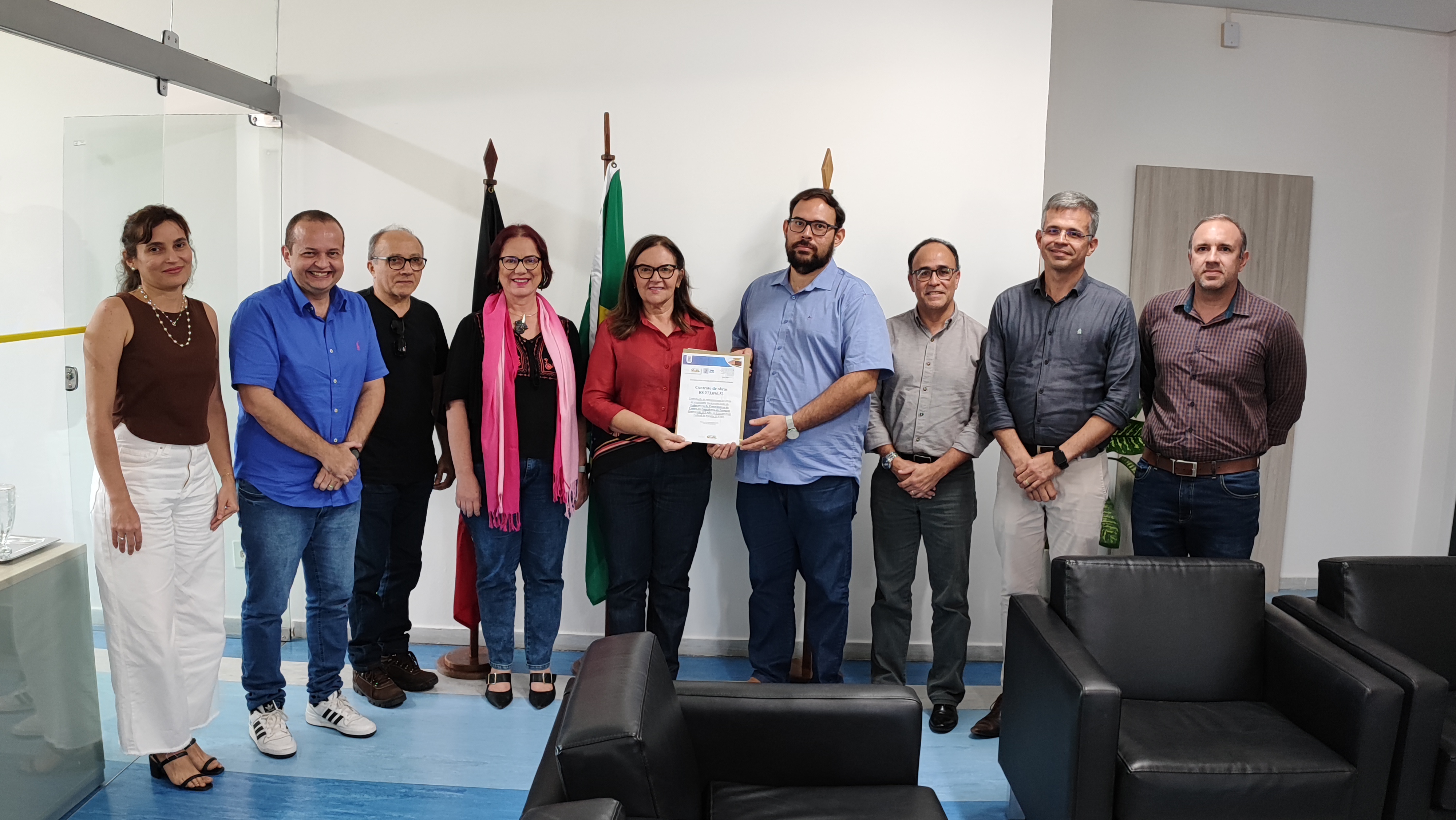 Reitora da UFPB assina contrato para conclusão das obras do Laboratório de Prototipagem do CEAR Foto: Gustavo Ribeiro