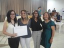 Foto 2 – Camila Souza Brito e Mayara Ellen Cordeiro (E), representante da Prac e a assessora de Extensão do CT, professora Aurélia Acuña.