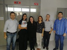 Diretores da INOVA-UFPB e a representante da ARTEMISIA (ao centro).