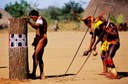 Maracá sendo utilizado em um ritual indígena
(Foto: Blog Cortel²)
