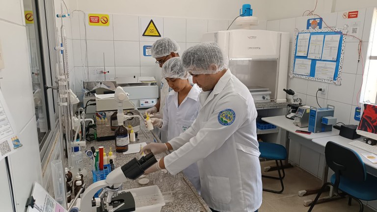 Análises da Qualidade do Leite. Por José Tavares De Freitas, em 09 de outubro de 2023, em Tacima-PB. Projeto Ações Educativas Para Qualificação De Produtores E Monitoramento Da Qualidade Do Leite – ANO II.