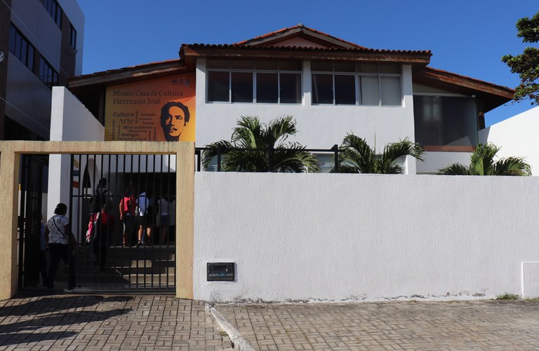 Museu Hermano José da UFPB recebe exposição que homenageia Wilson Figueiredo e Hermano José