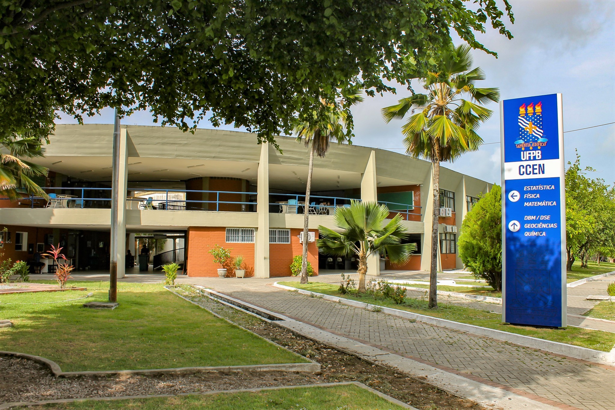 BACHARELADO EM FÍSICA DA UFPB RECEBE CONCEITO 4 DO MEC