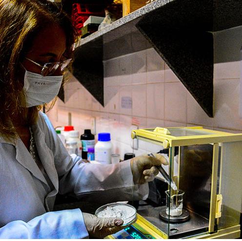 PESQUISADORAS DA UFPB CRIAM COMPOSTO A PARTIR DO LEITE CAPRINO COM POTENCIALIDADE ANTIBACTERIANA Foto: Arquivo Pessoal