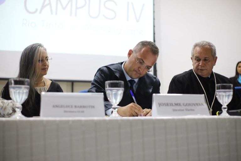 Toma posse na UFPB nova direção do CCAE, no Campus IV