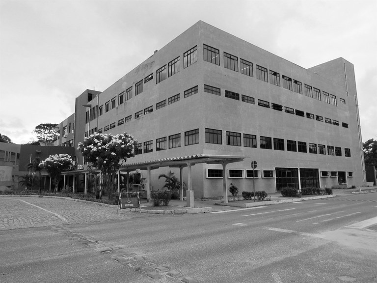 UFPB LAMENTA COM PESAR O FALECIMENTO DO SENHOR JOSÉ JOB SOBRINHO