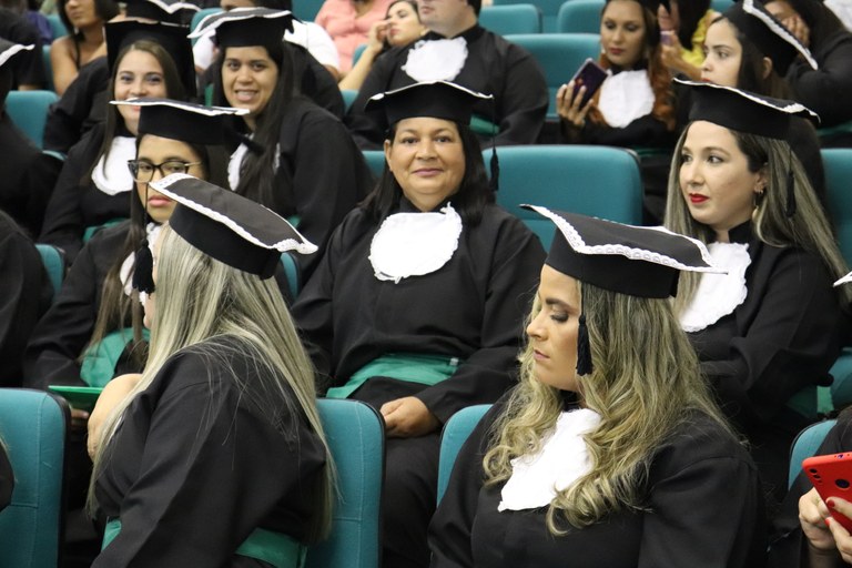 UFPB publica normas para pedido de colação de grau e de concessão de Láurea Acadêmica