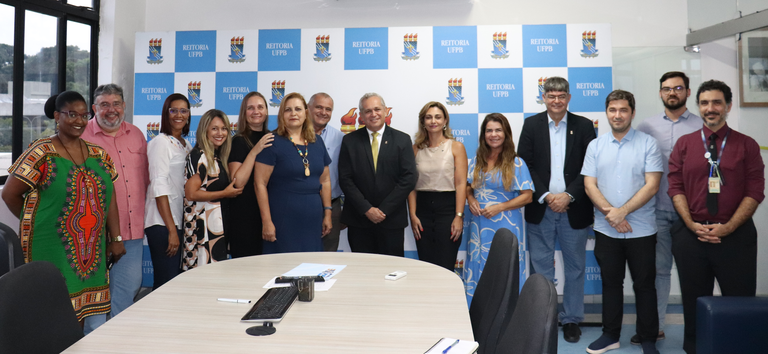 UFPB RECEBE VISITA DE EQUIPE DO FUNDO NACIONAL DE DESENVOLVIMENTO DA EDUCAÇÃO